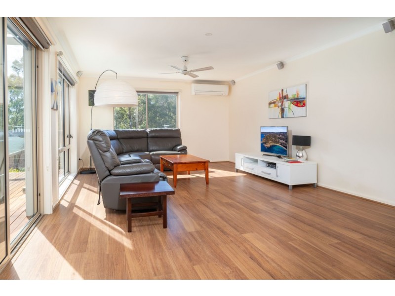39 Thomas Mitchell Crescent, Sunshine Bay NSW 2536
