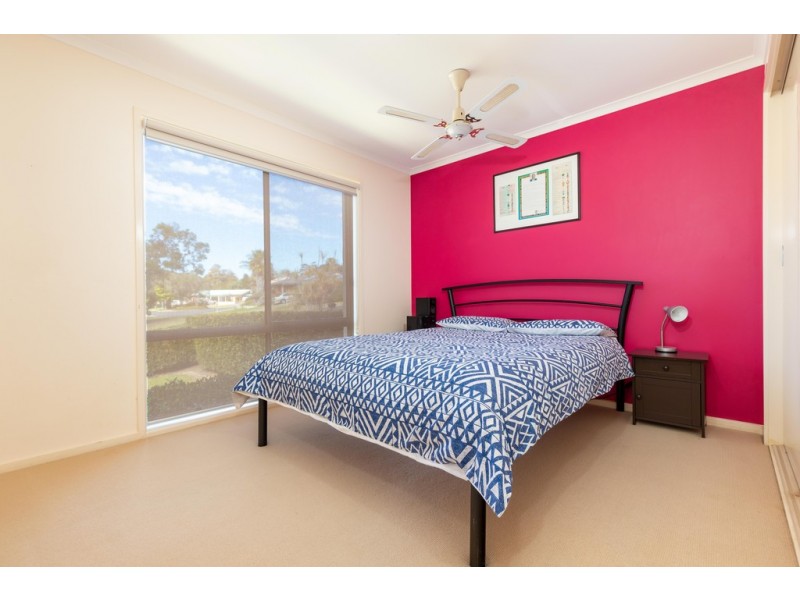 39 Thomas Mitchell Crescent, Sunshine Bay NSW 2536