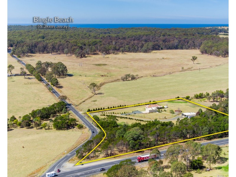 8 Bingie Road, Bergalia NSW 2537