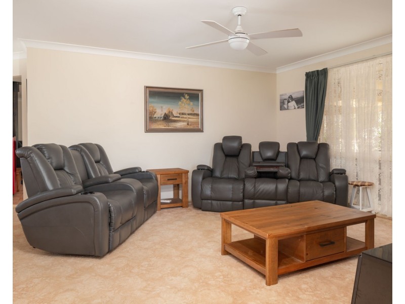 8 Bingie Road, Bergalia NSW 2537