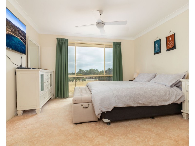 8 Bingie Road, Bergalia NSW 2537