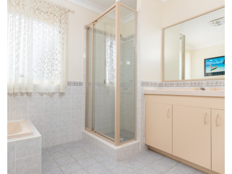 8 Bingie Road, Bergalia NSW 2537