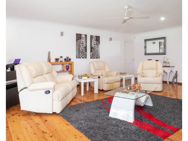 13A Bavarde Avenue, Batemans Bay NSW 2536