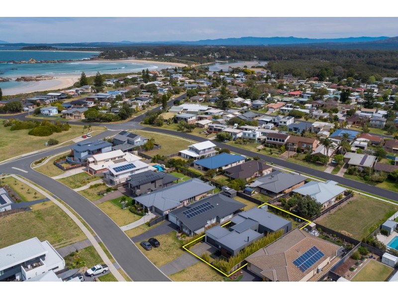 21 Bagarin Avenue, Tomakin NSW 2537