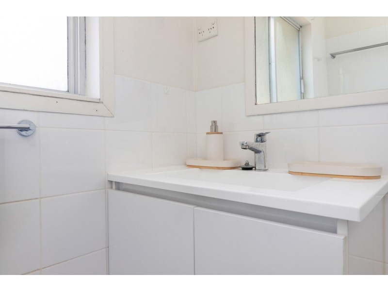35 Forest Parade, Tomakin NSW 2537