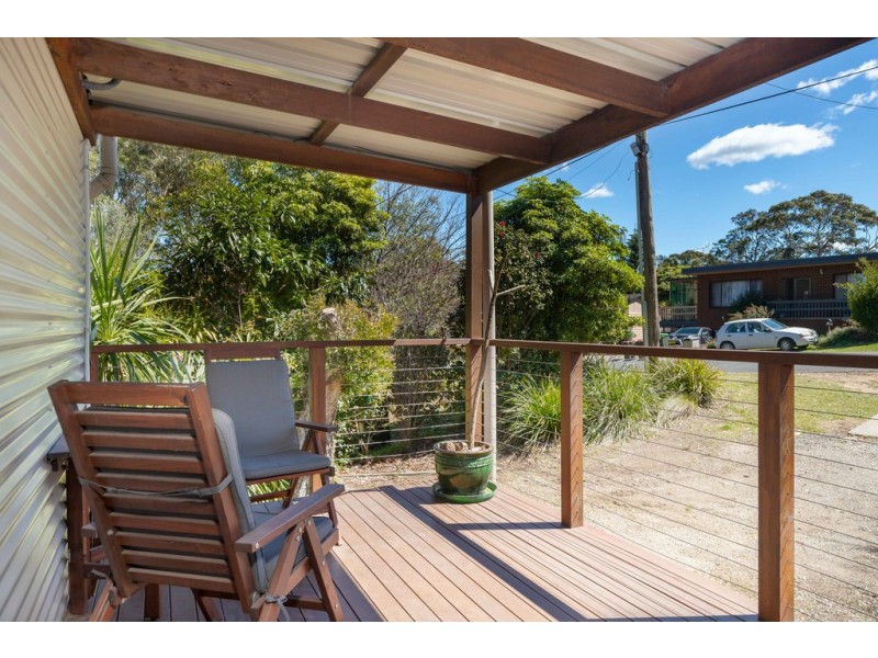 35 Forest Parade, Tomakin NSW 2537