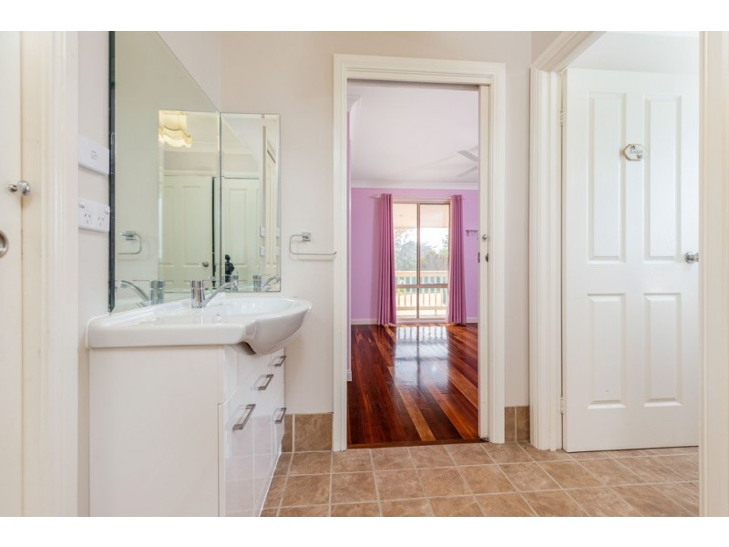 82 Spencer Street, Moruya NSW 2537