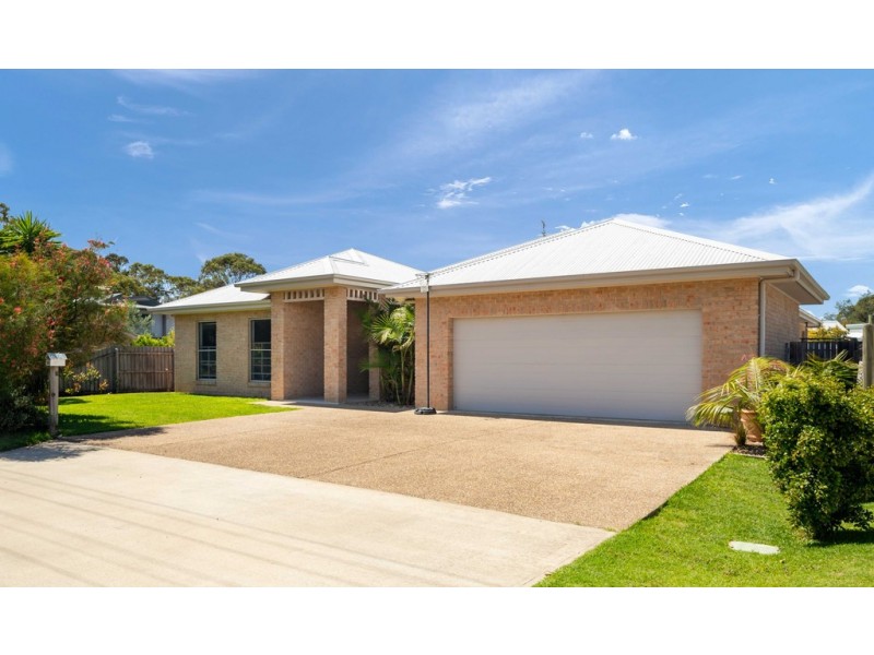 44 Grant Street, Broulee NSW 2537