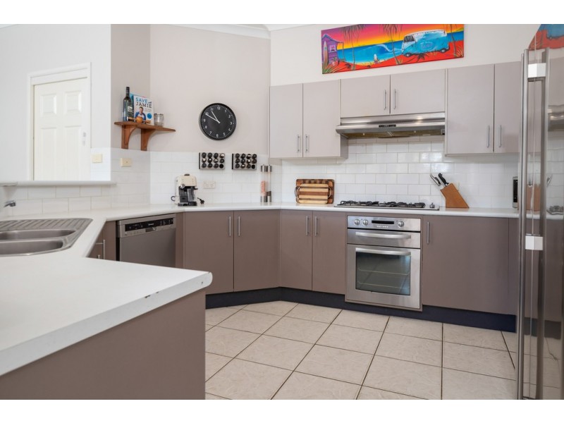 44 Grant Street, Broulee NSW 2537