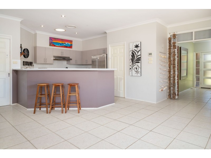 44 Grant Street, Broulee NSW 2537