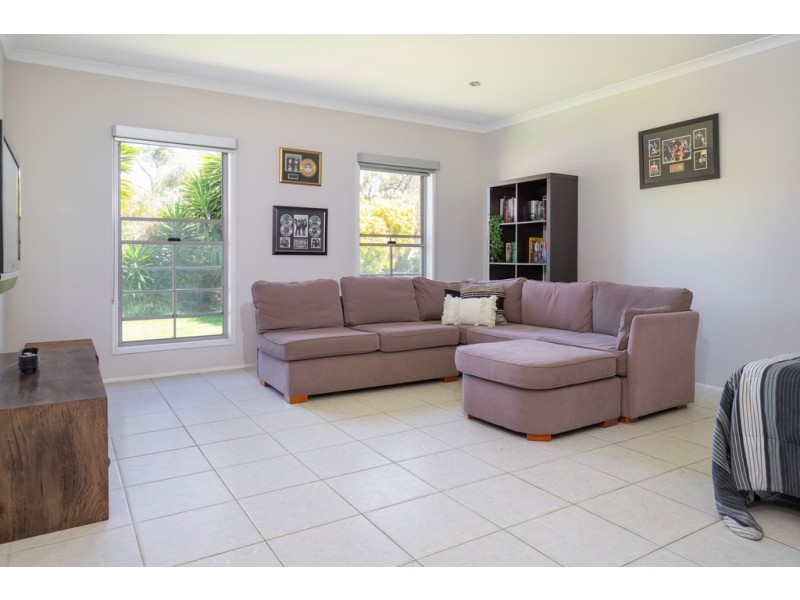 44 Grant Street, Broulee NSW 2537