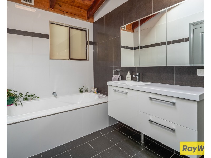 7A Ted Hunt Terrace, Moruya NSW 2537