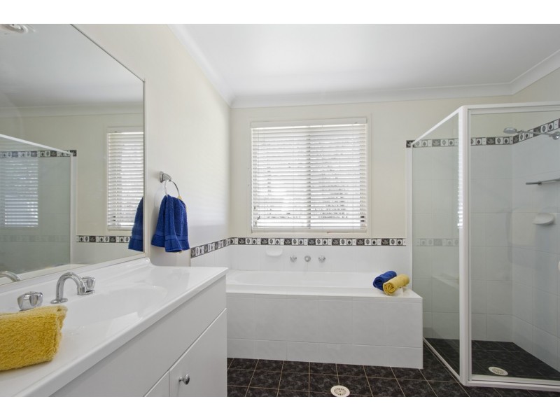 7 Malua Street, Malua Bay NSW 2536