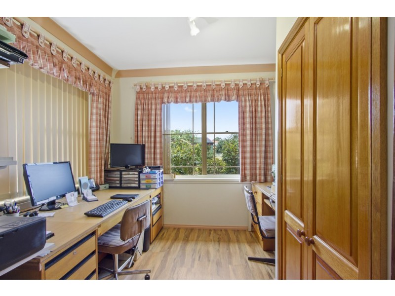 11 Zanthus Drive, Broulee NSW 2537