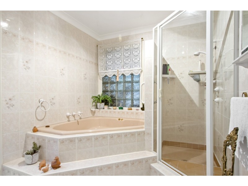 11 Zanthus Drive, Broulee NSW 2537