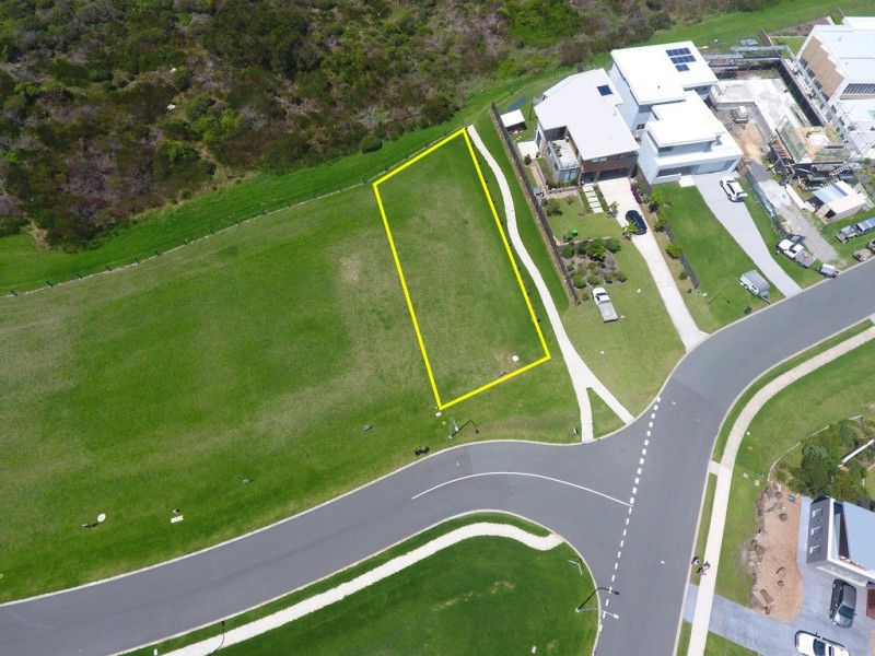 17 Beachside Boulevard, Tomakin NSW 2537