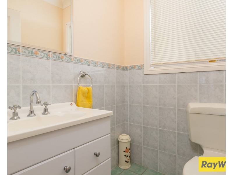 1 Lawson Place, Sunshine Bay NSW 2536