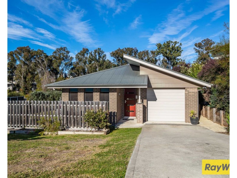 4 Bowerbird Place, Malua Bay NSW 2536