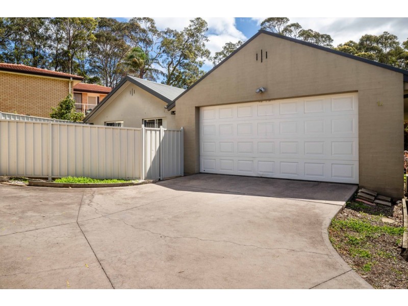 1A Crest Crescent, Moruya Heads NSW 2537