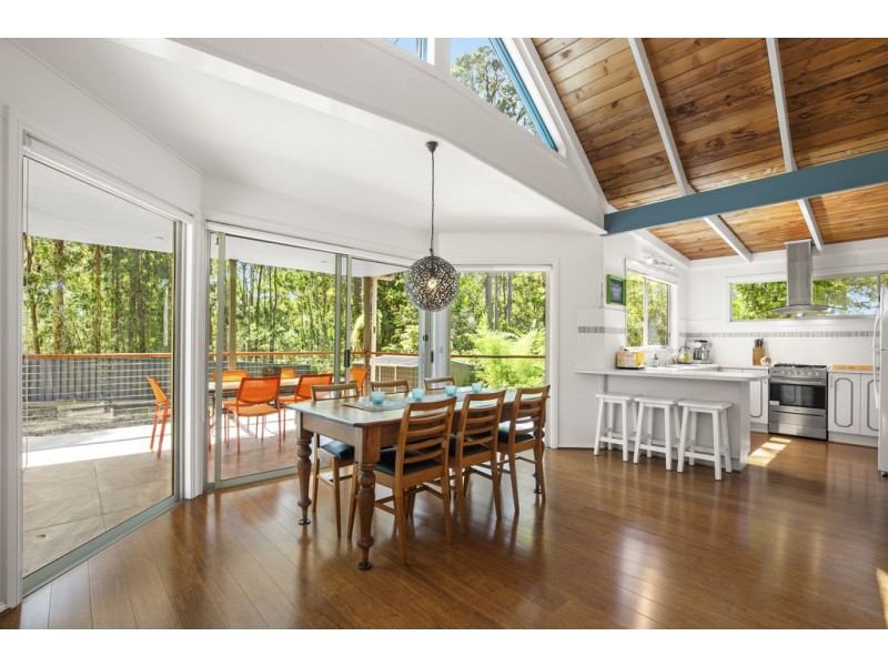 1 Connells Close, Mossy Point NSW 2537