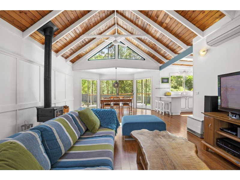 1 Connells Close, Mossy Point NSW 2537