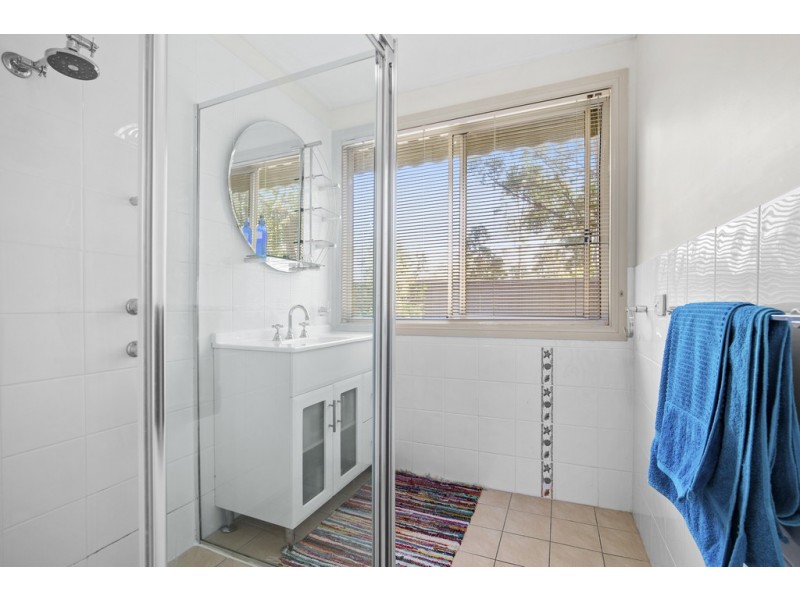 1 Connells Close, Mossy Point NSW 2537