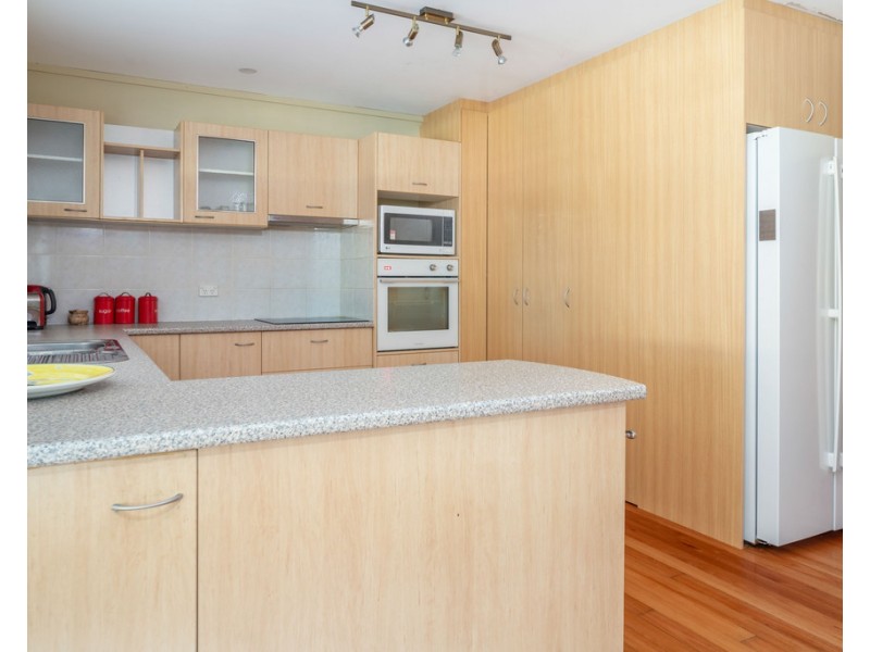 24 Tomakin Place, Tomakin NSW 2537