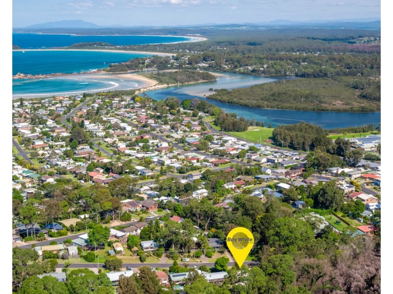 24 Tomakin Place, Tomakin NSW 2537