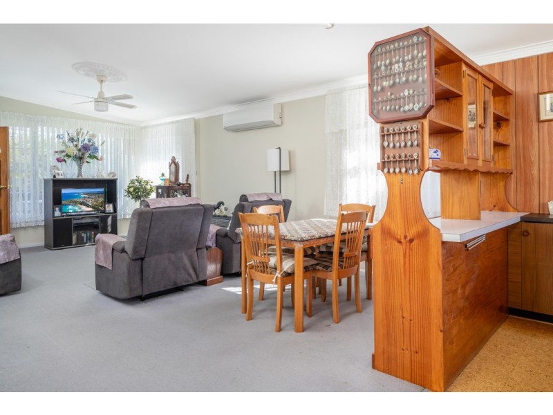 74 Sunpatch Parade, Tomakin NSW 2537