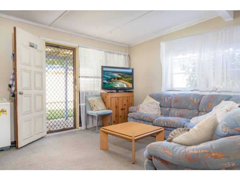 74 Sunpatch Parade, Tomakin NSW 2537