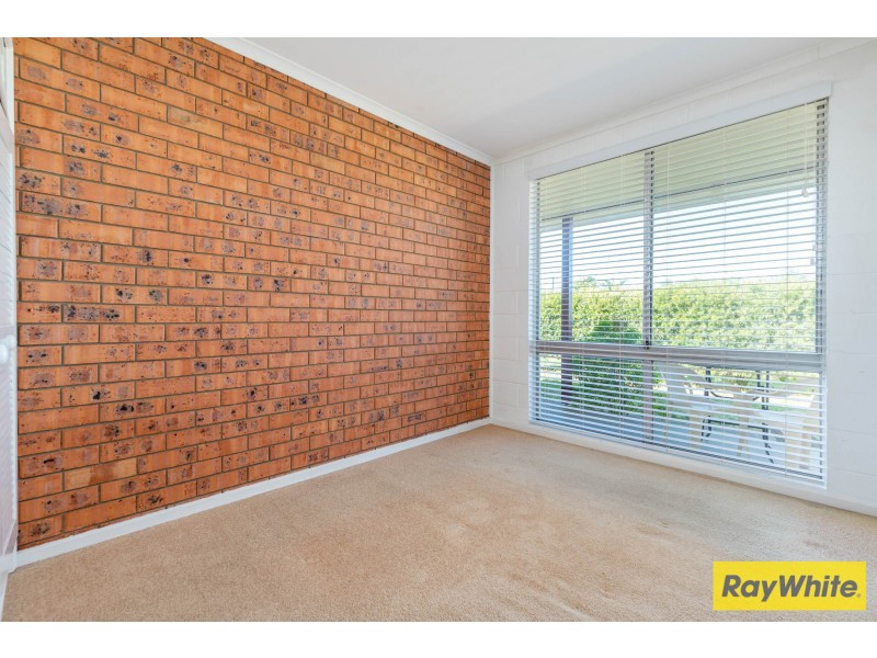 4 Yarralumla Crescent, Tomakin NSW 2537