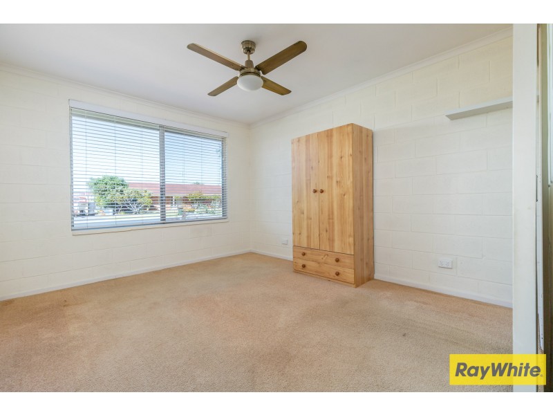 4 Yarralumla Crescent, Tomakin NSW 2537