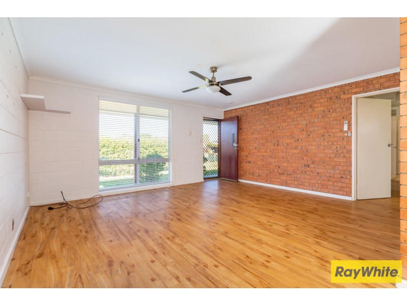 4 Yarralumla Crescent, Tomakin NSW 2537
