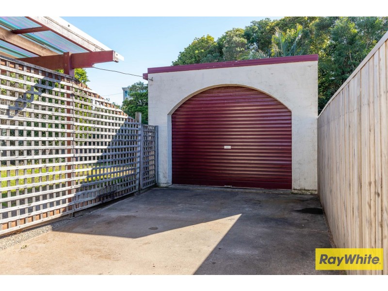 4 Yarralumla Crescent, Tomakin NSW 2537
