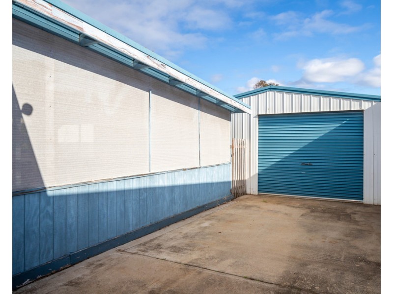 11 Red Hill Parade, Tomakin NSW 2537