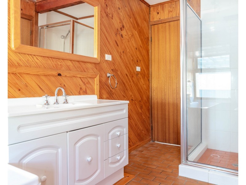 11 Red Hill Parade, Tomakin NSW 2537