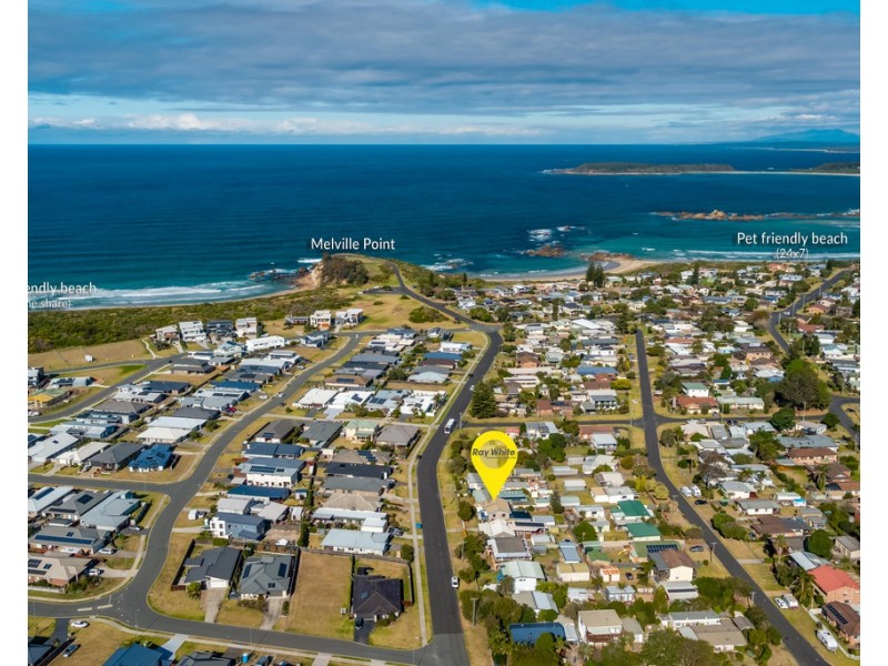 11 Red Hill Parade, Tomakin NSW 2537