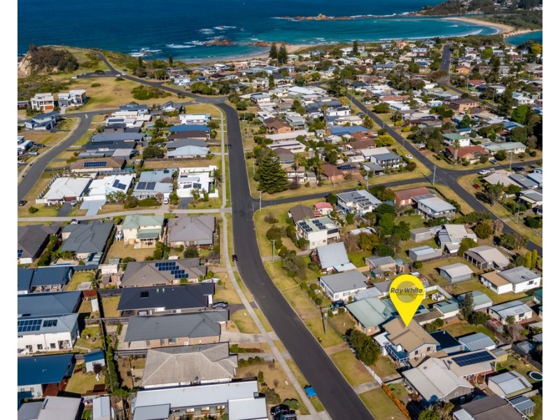 11 Red Hill Parade, Tomakin NSW 2537