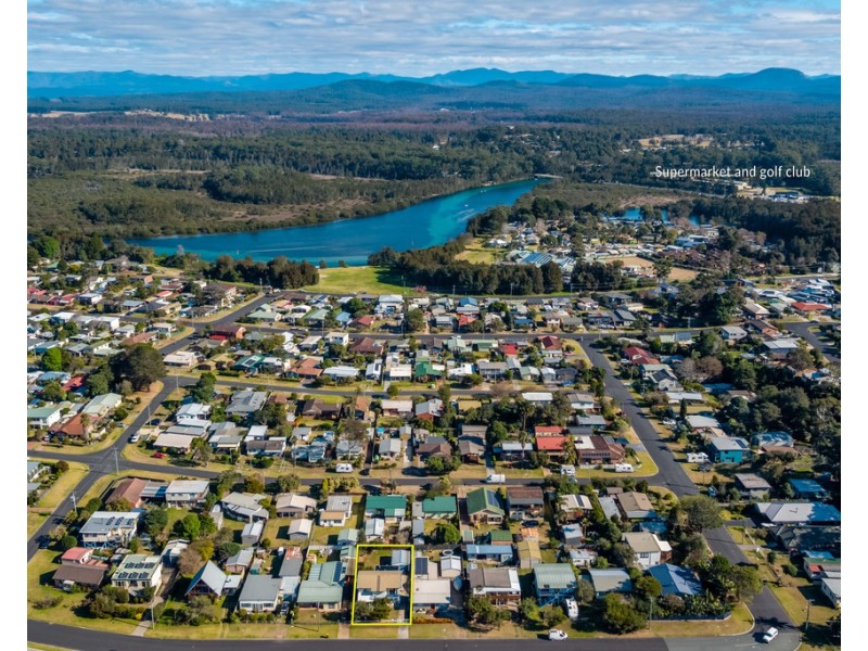 11 Red Hill Parade, Tomakin NSW 2537