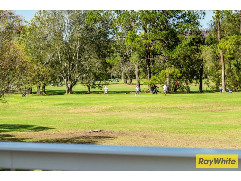 4/30 Golf Links Drive, Batemans Bay NSW 2536