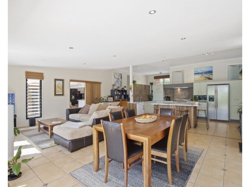 73 Grant Street, Broulee NSW 2537