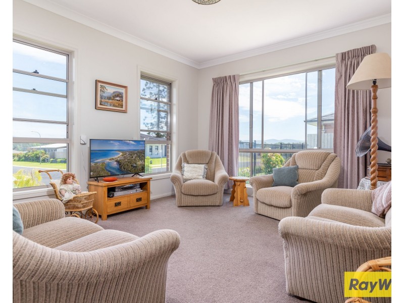 7 Braemar Drive, Moruya NSW 2537