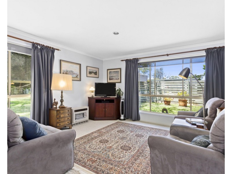 16 Imlay Street, Broulee NSW 2537