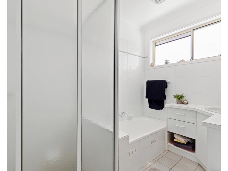 16 Imlay Street, Broulee NSW 2537