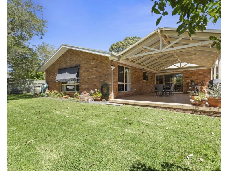 16 Imlay Street, Broulee NSW 2537