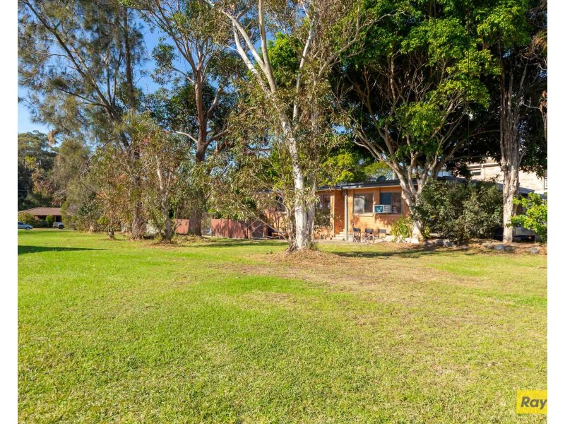 14 Tasman Street, Surf Beach NSW 2536