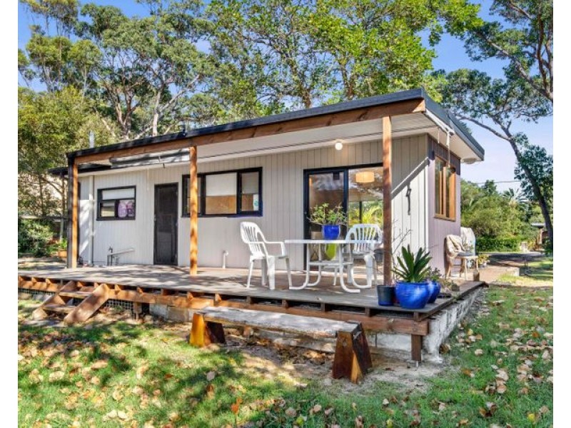 12 Smith Street, Broulee NSW 2537