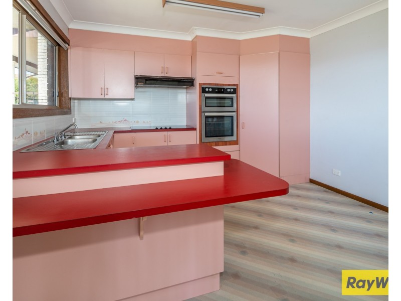 15 Hilltop Crescent, Surf Beach NSW 2536