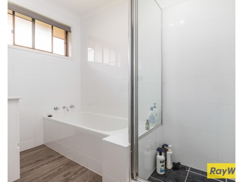 10 Grantham Road, Batehaven NSW 2536