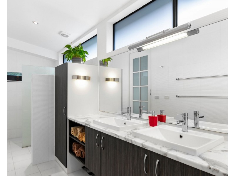 49A Coronation Drive, Broulee NSW 2537